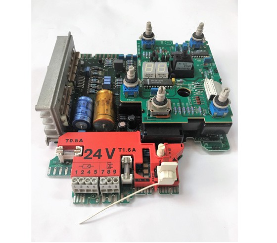 Placa Junkers Cerastar ZWR24 U3 ADE 23 | repuestos-calderas
