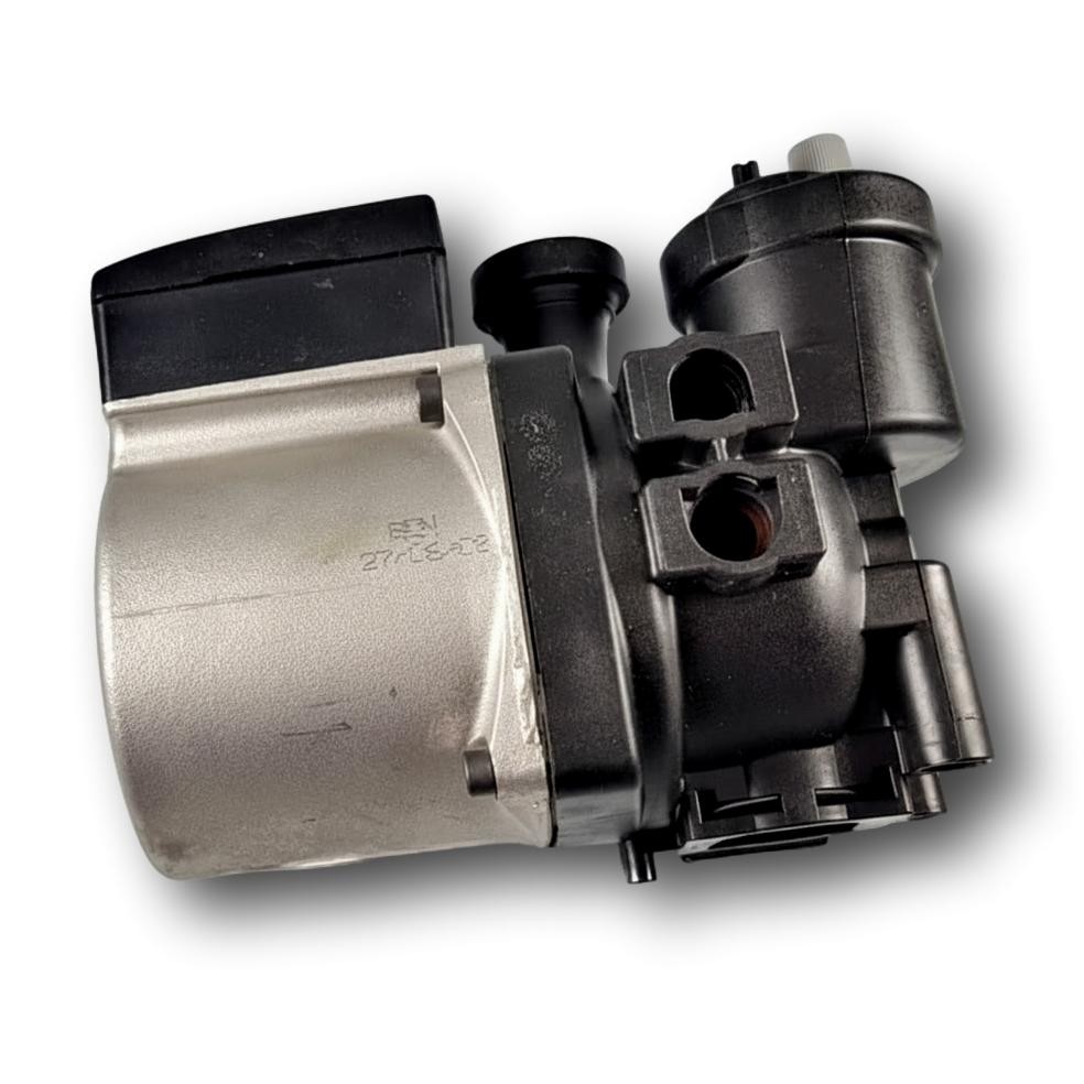 Bomba Ferroli Divatop Low NOx F32 · Grundfos UPS15-60 A0/FX3FLP · 59966515